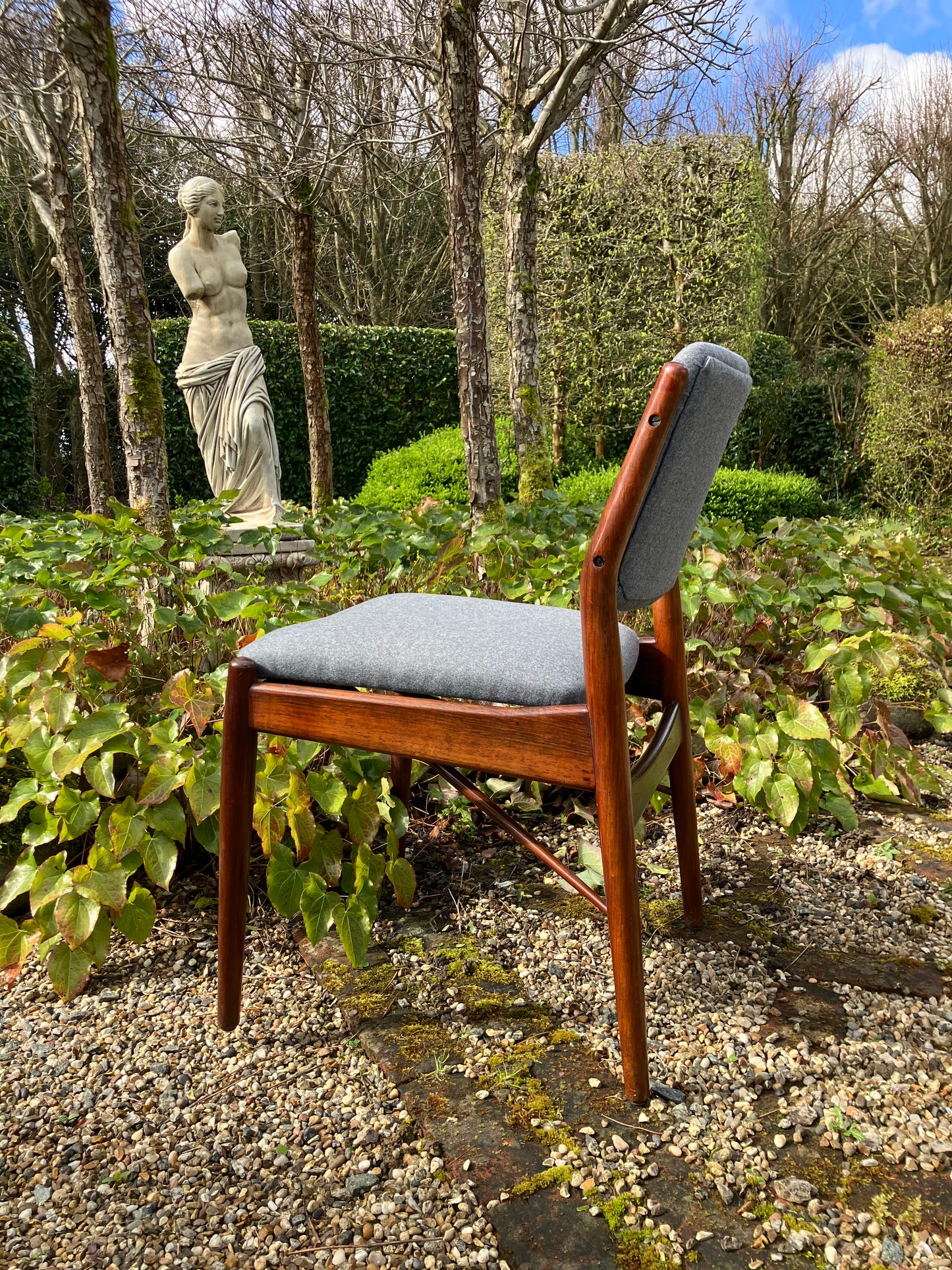Vintage Mid Century Rosewood Dining Chairs from the 1960s - Pending A10 certificate