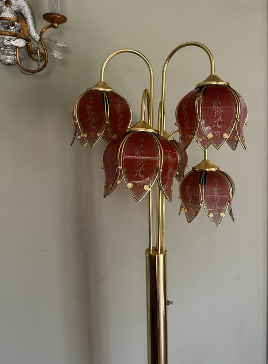 Reserved for Eleena **** Hollywood Regency pink flower lamp ** Price includes shipping.