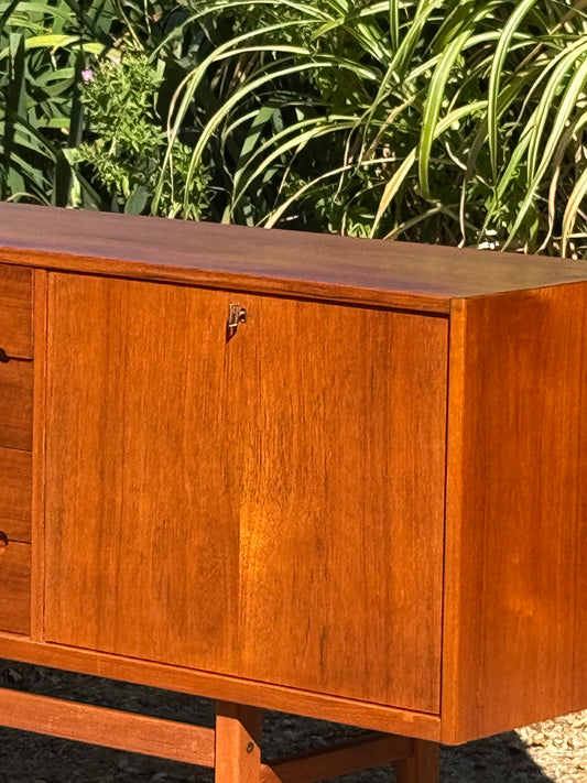 For Eddie Wu *** Mid Century Modern extra long sideboard by Nils Jonsson for Troeds 1960