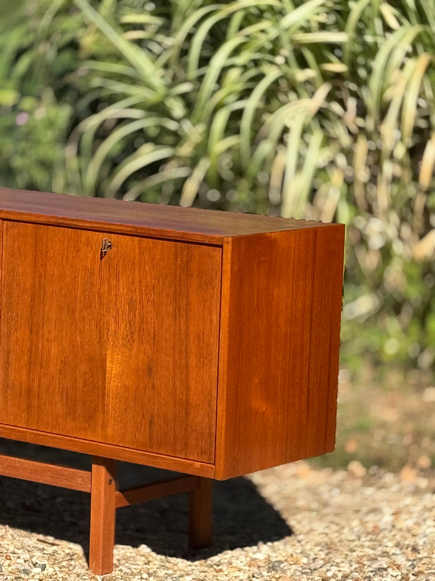 For Eddie Wu *** Mid Century Modern extra long sideboard by Nils Jonsson for Troeds 1960