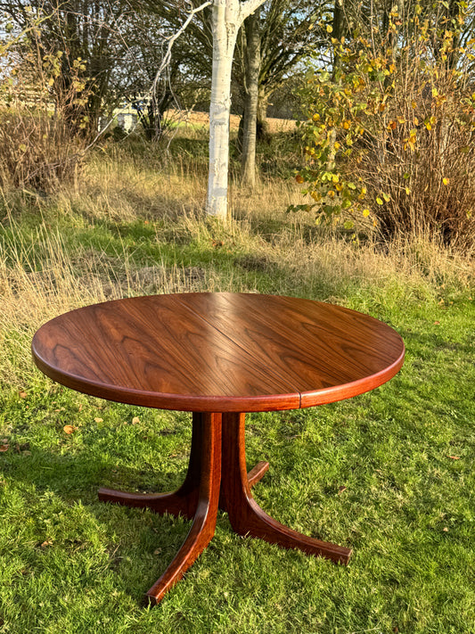 Danish Rosewood Large Dining Table Seats 8- 10 circ 1960