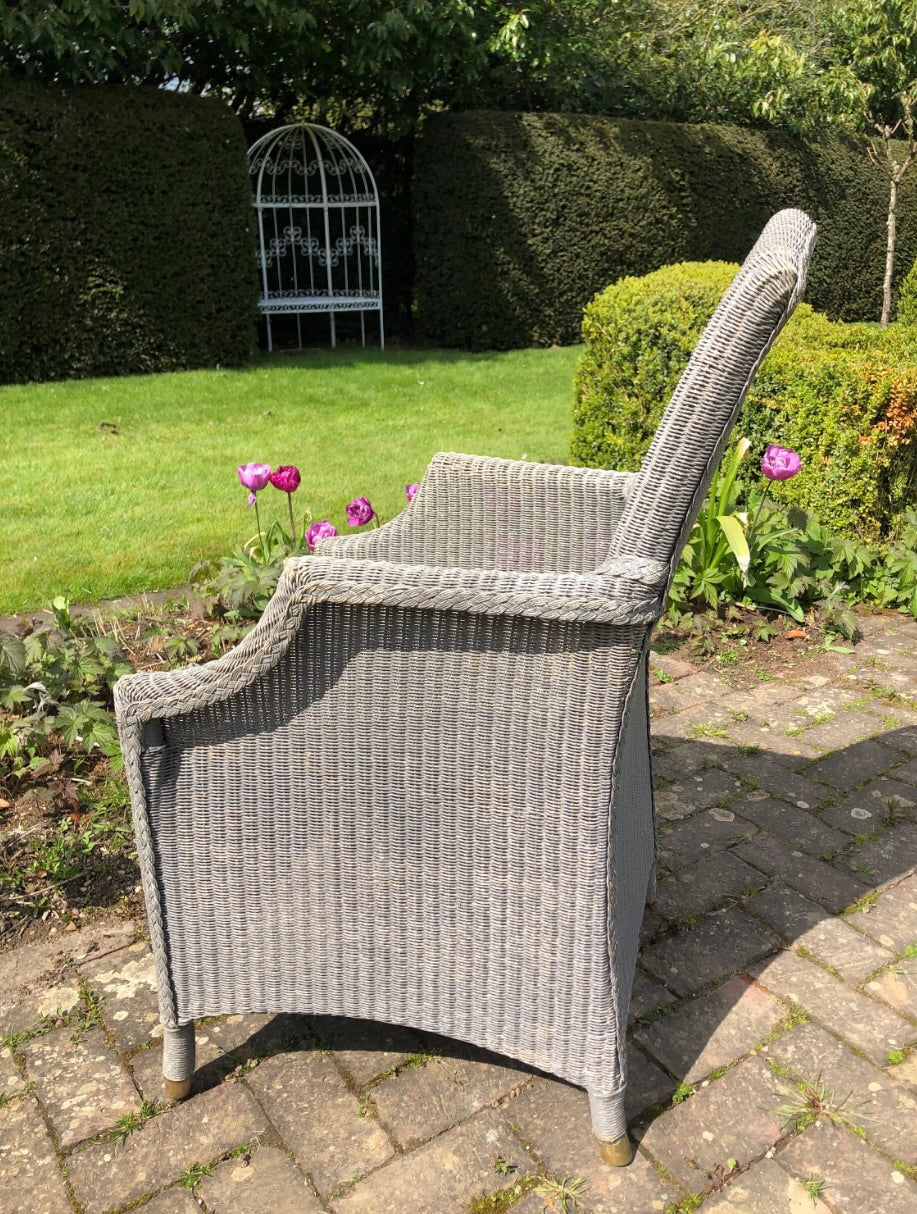 Mid century modern Lloyd Loom garden chairs dining chairs by Vincent Sheppard