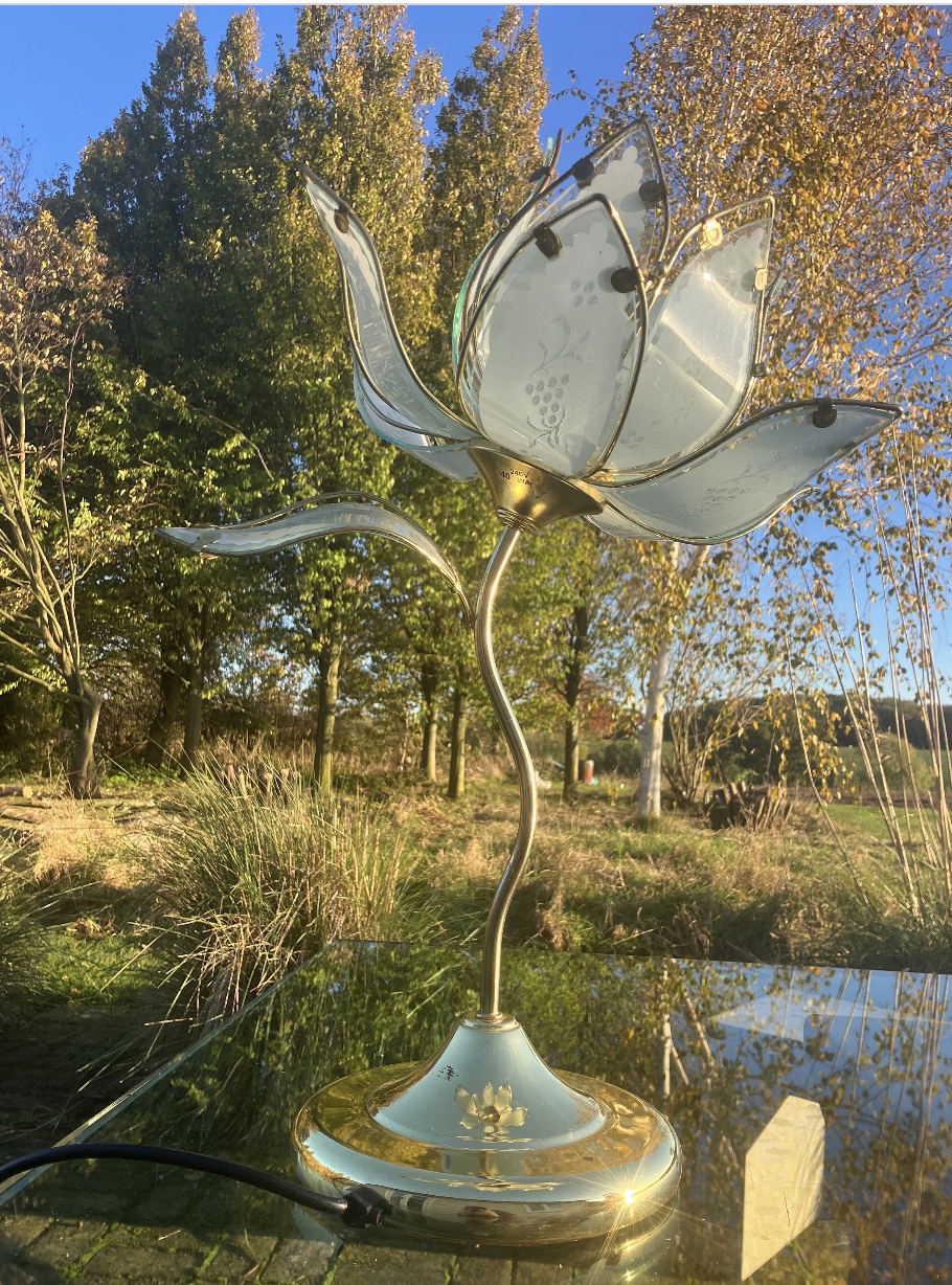 Mid Century Modern Vintage Hollywood Regency White Glass Lotus Flower Table Lamp With A Slight Green Tinge