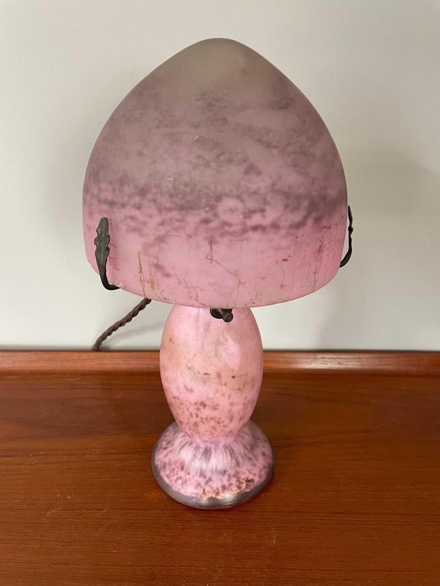 Very Rare 1920s Art Deco French Pink Mushroom Lamp by Daun for Lorraine / Light /Art