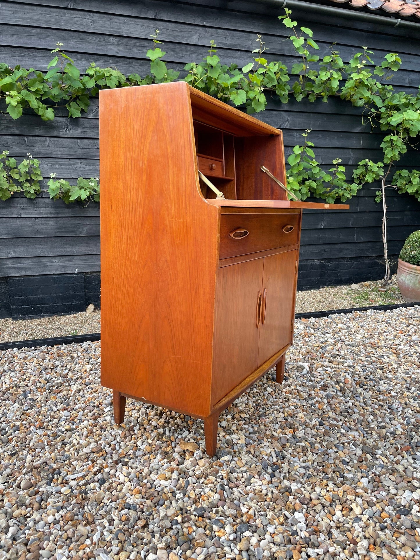 Mid Century Modern Jentique Teak Writing Desk / Bureau