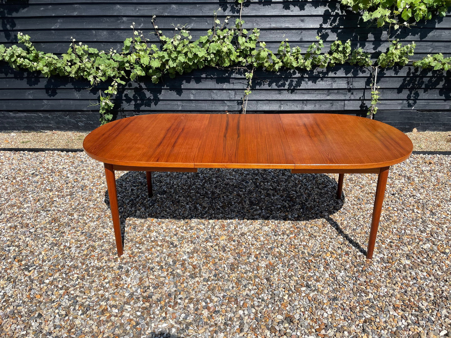 For Emiliano *** Dining table by Table by Nils Jonsson , bespoke crate and shipping