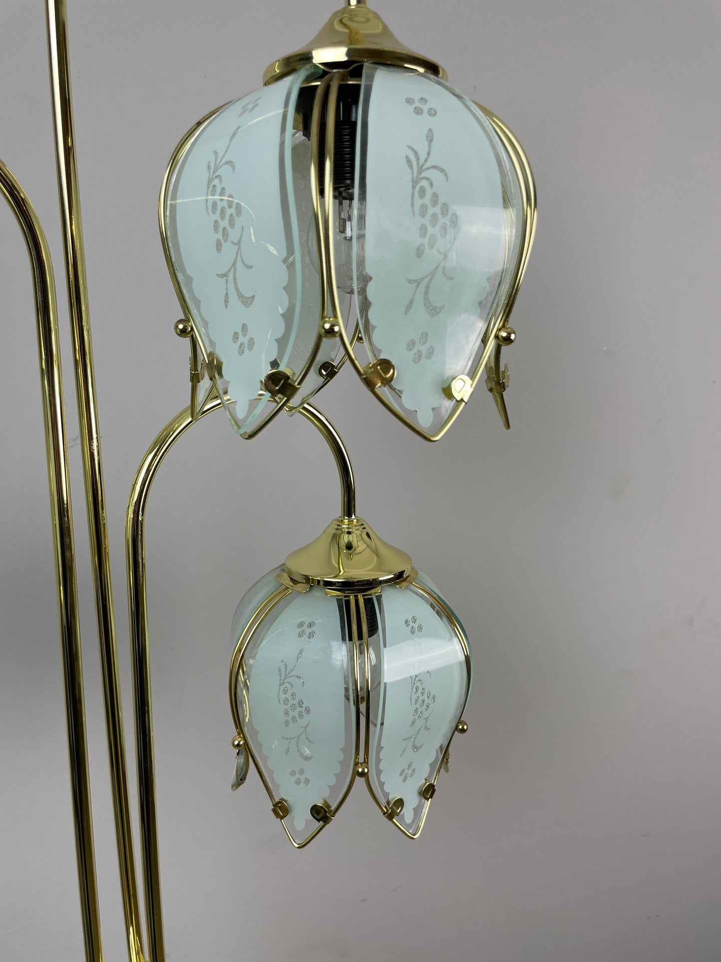 Reserved for Ashley **** Italian Vintage Hollywood Regency mid century White Flower brass floor lamp
