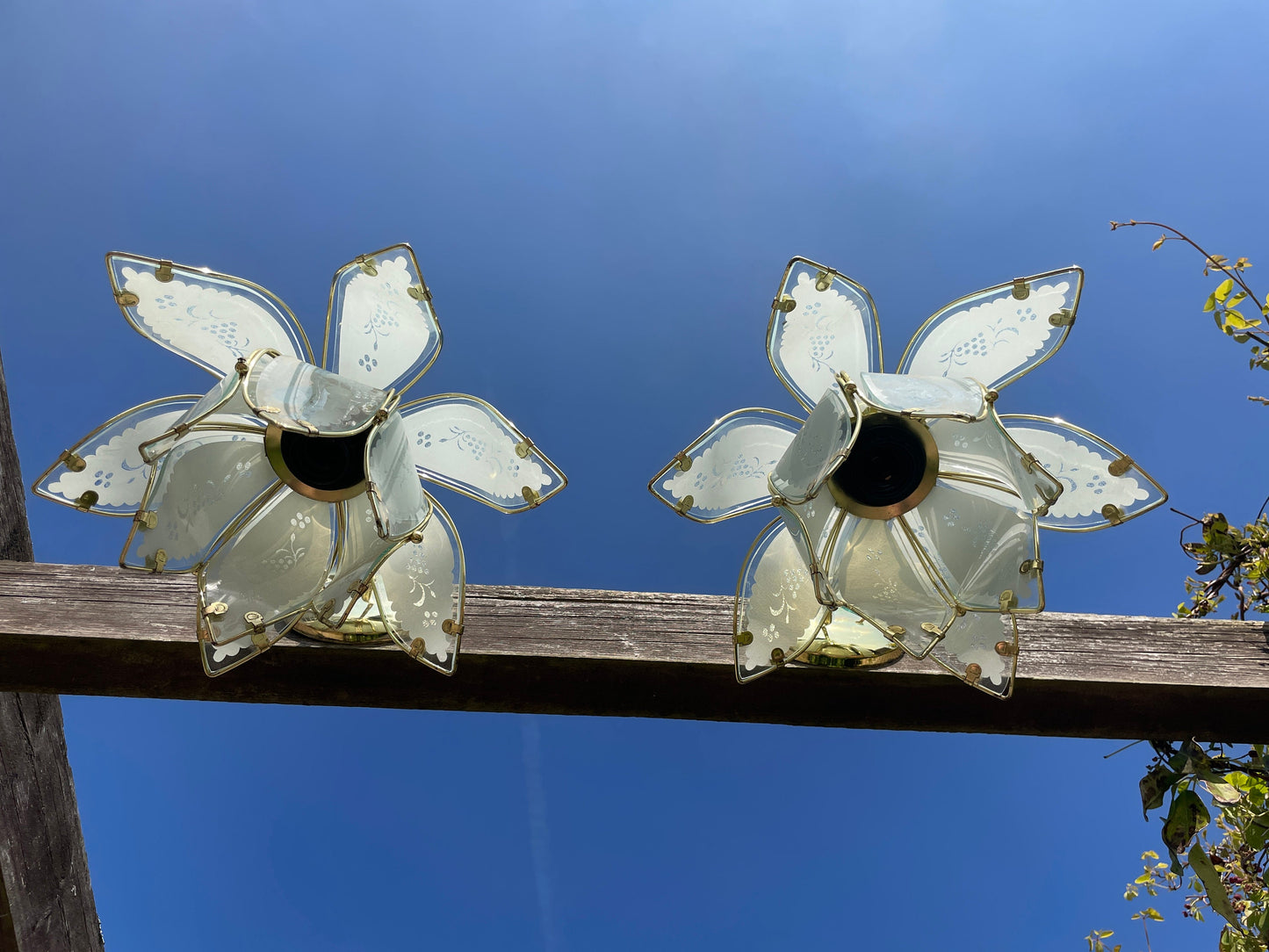 Reserved for Grace**** Mid-Century Modern Hollywood Regency White/Pale Green Lotus Flower Wall Light + plus shipping