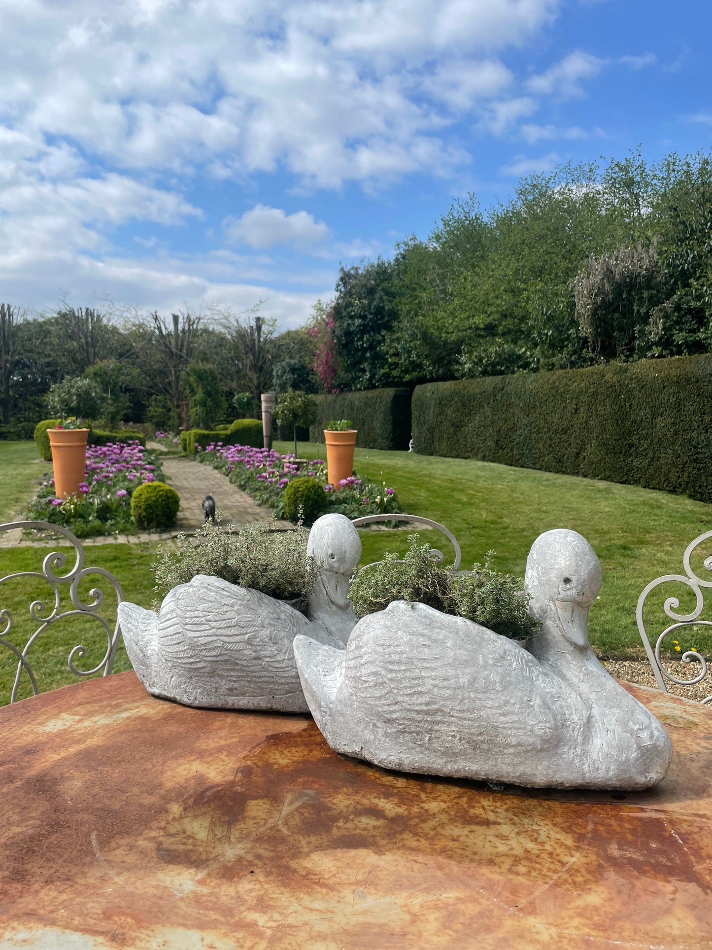 Pair Of Swan Garden Planters/Pots Mid Century Modern, Vintage