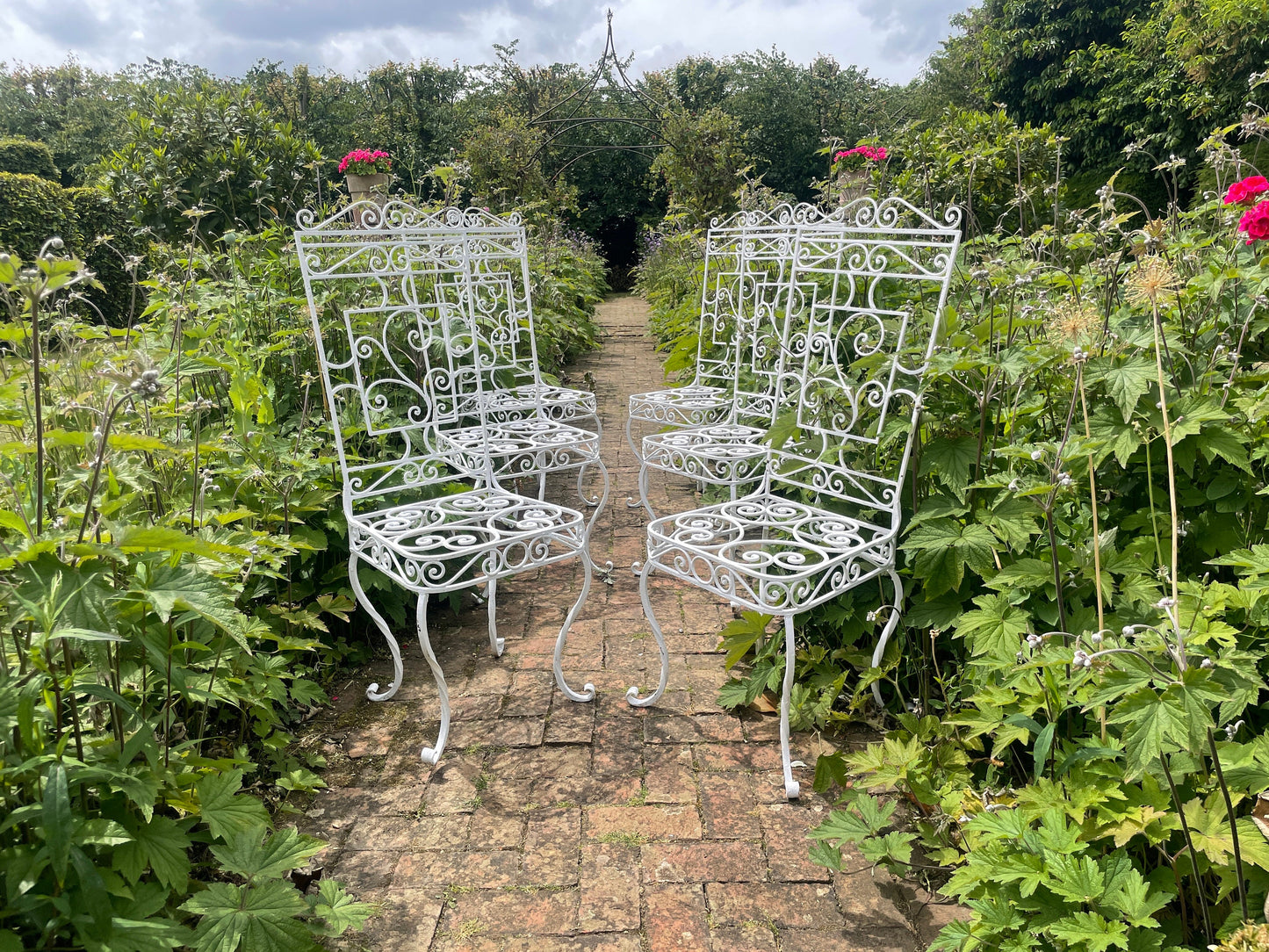 Vintage French Wrought Iron Garden/Patio/Conservatory Chairs
