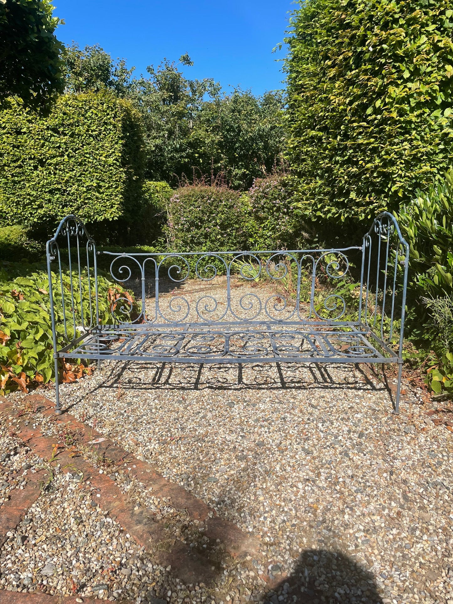 SOLD***Vintage Wrought Iorn Day Bed