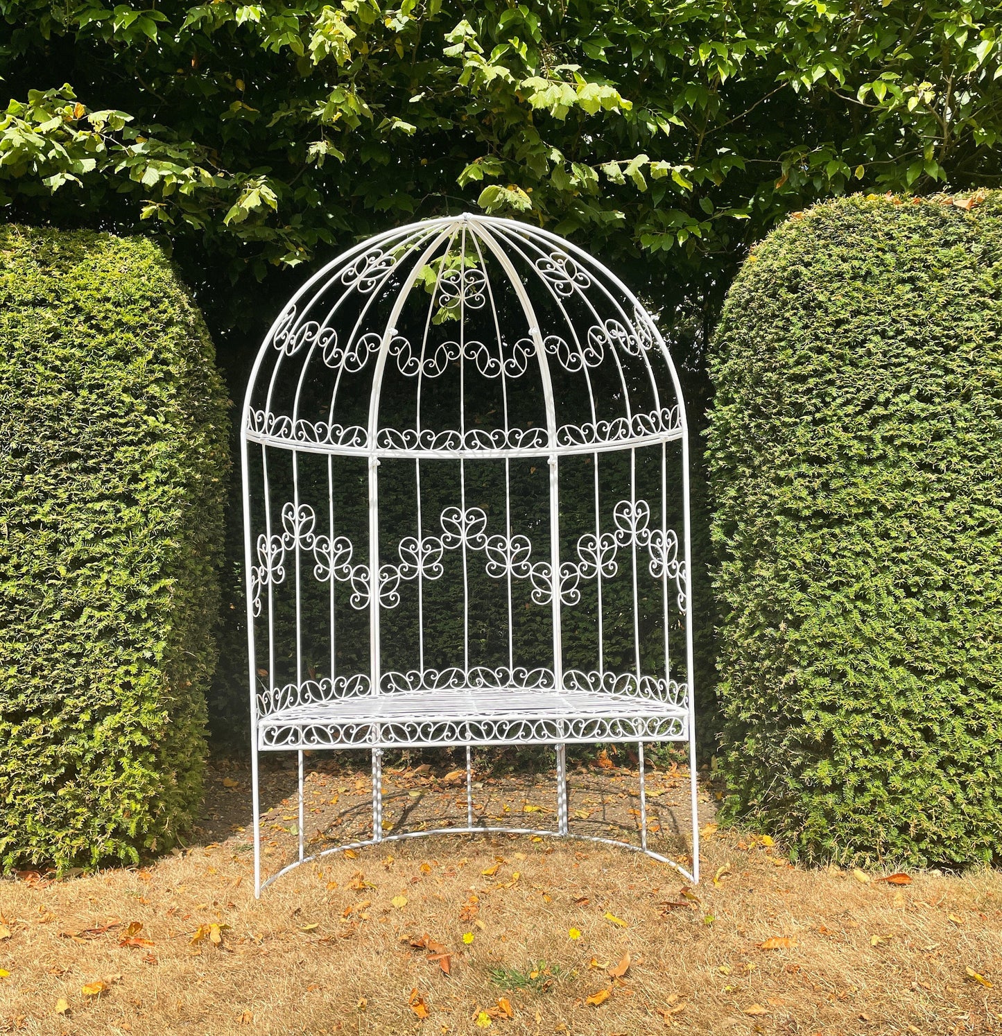 Vintage Wrought Iron Hollywood Regency / Mid-Century Arbour Love Seat