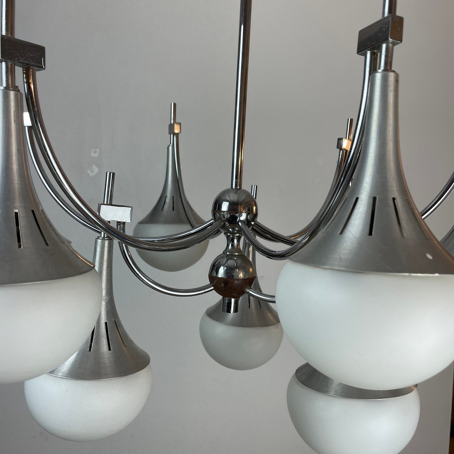 Vintage 1980s Italian 'Trumpet' Chandelier in the style of Gaetano Sciolari
