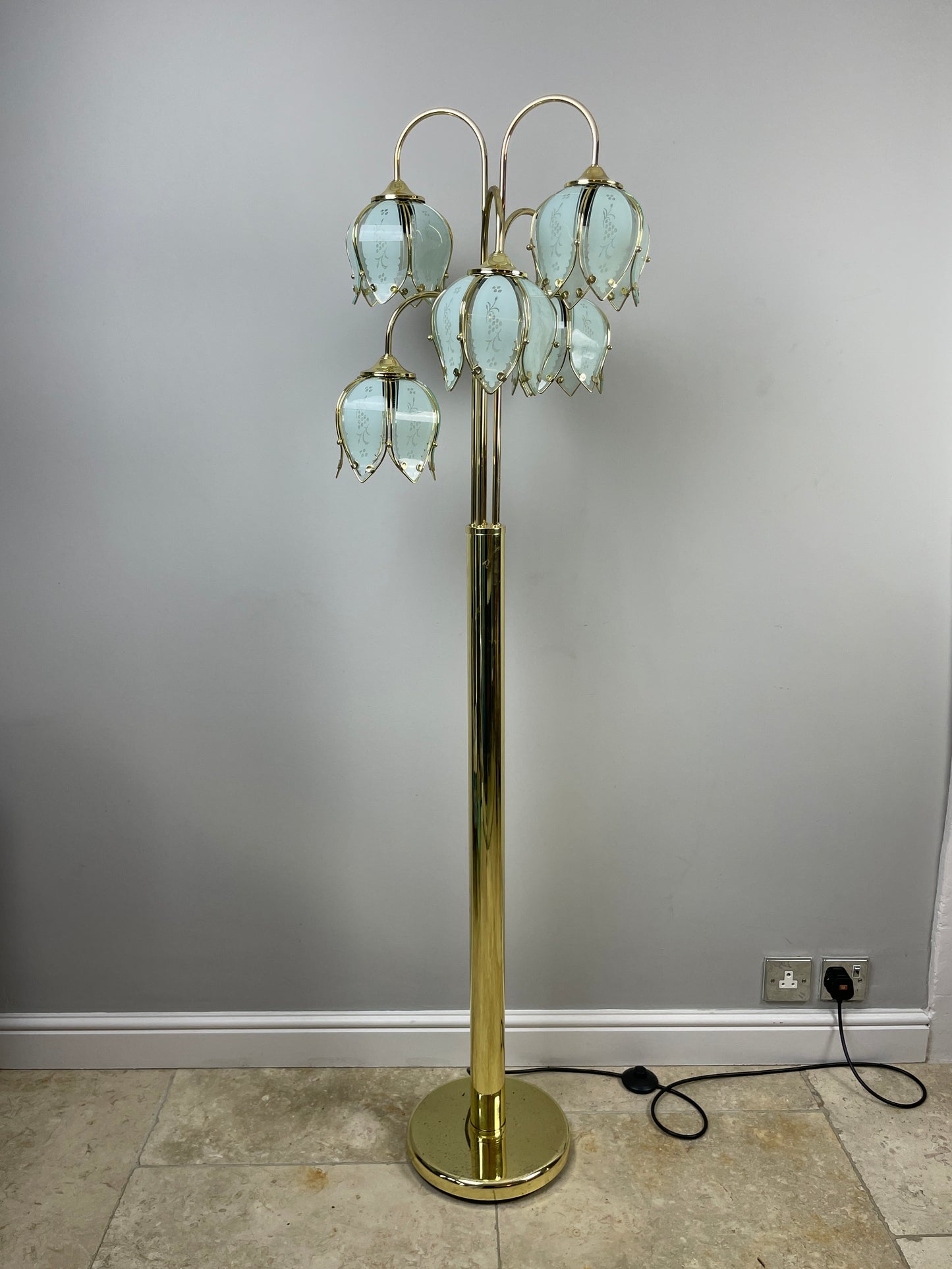 Reserved for Kelly *** Mid century modern vintage Hollywood Regency pale green glass tulip/lotus lamp