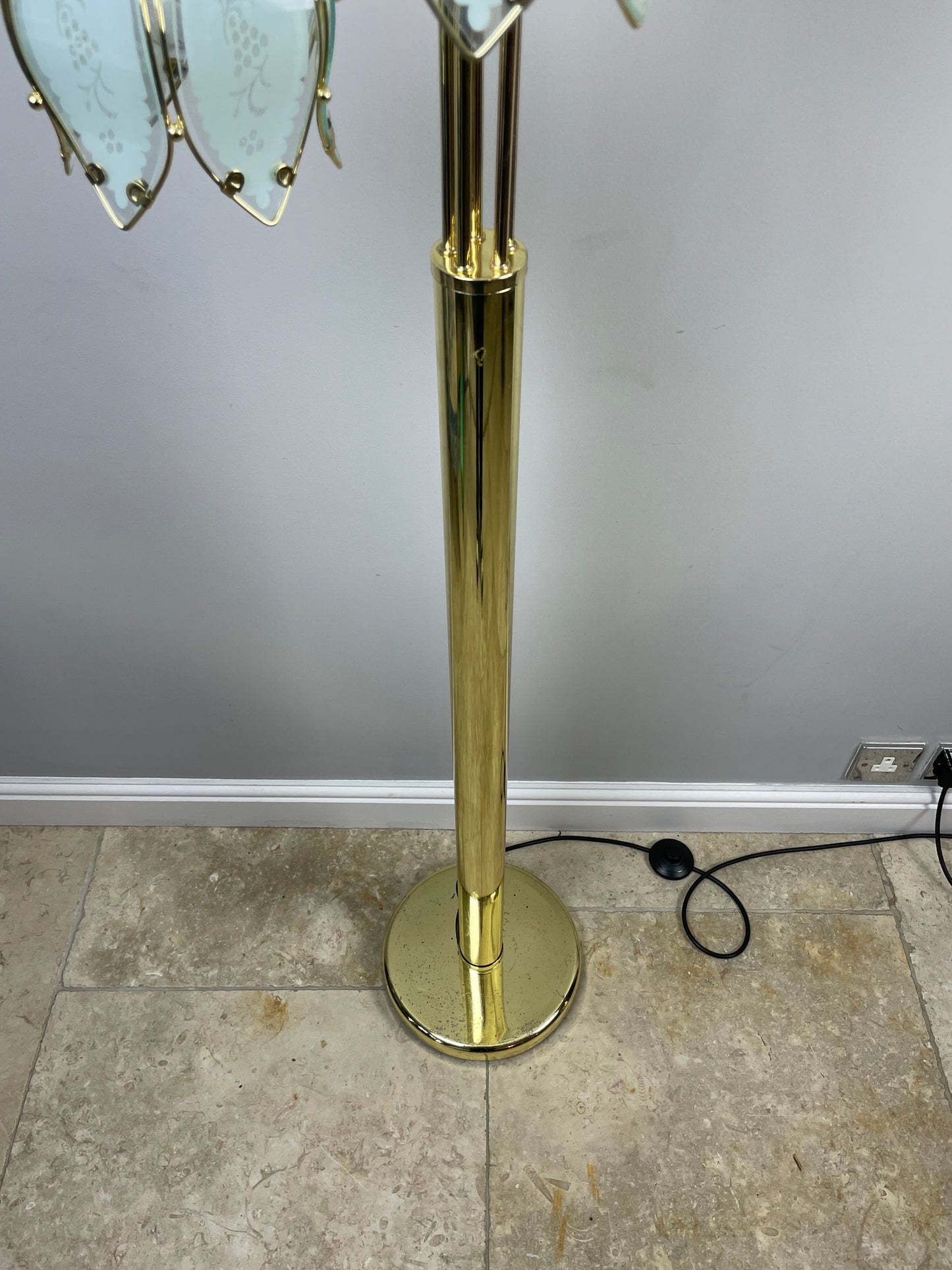 Reserved for Kelly *** Mid century modern vintage Hollywood Regency pale green glass tulip/lotus lamp