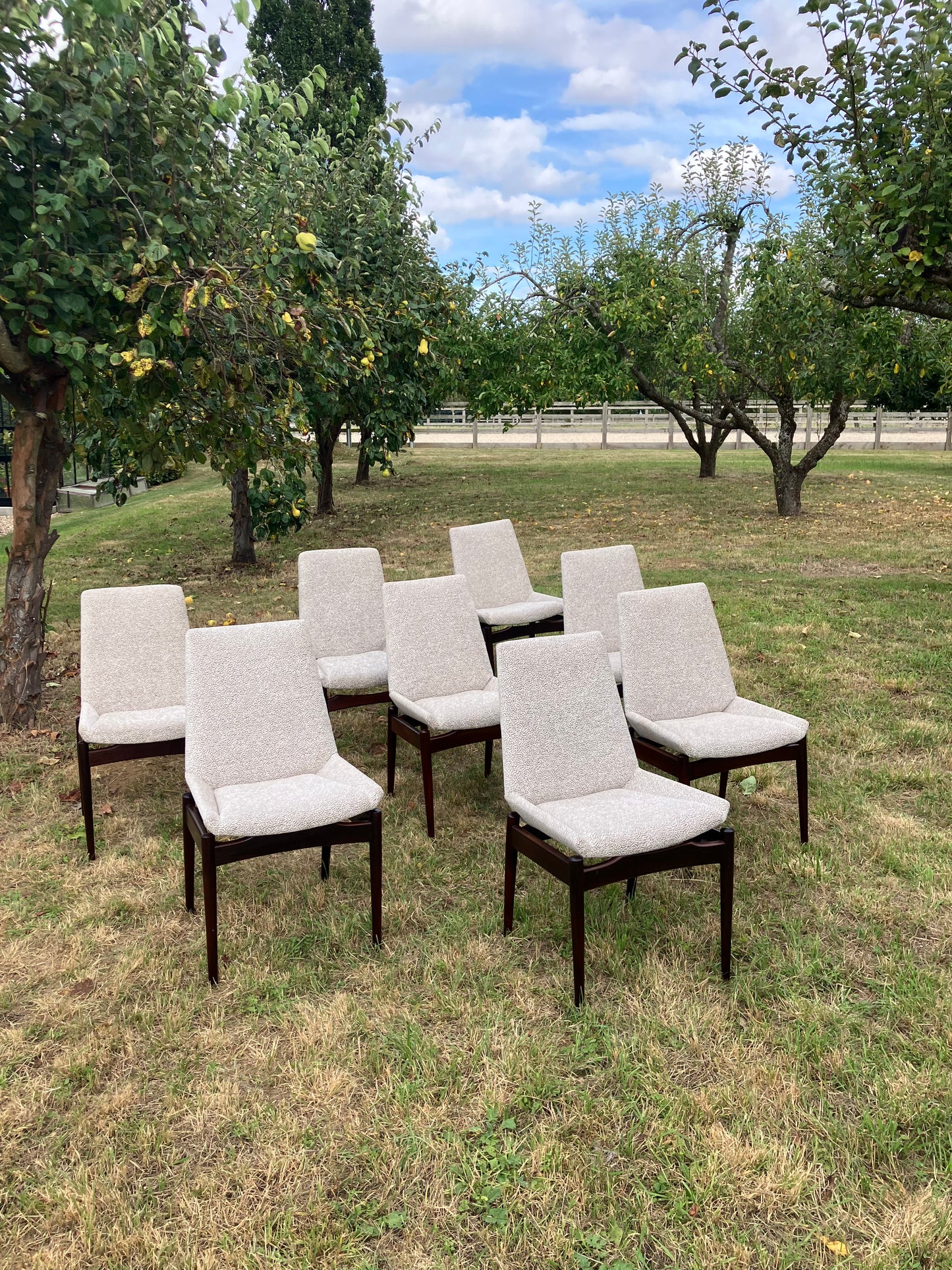 Mid Century Rosewood Hamilton Dining Chairs By Robert Heritage For Archie Shine, Set Of 8 - Pending A10 certificate