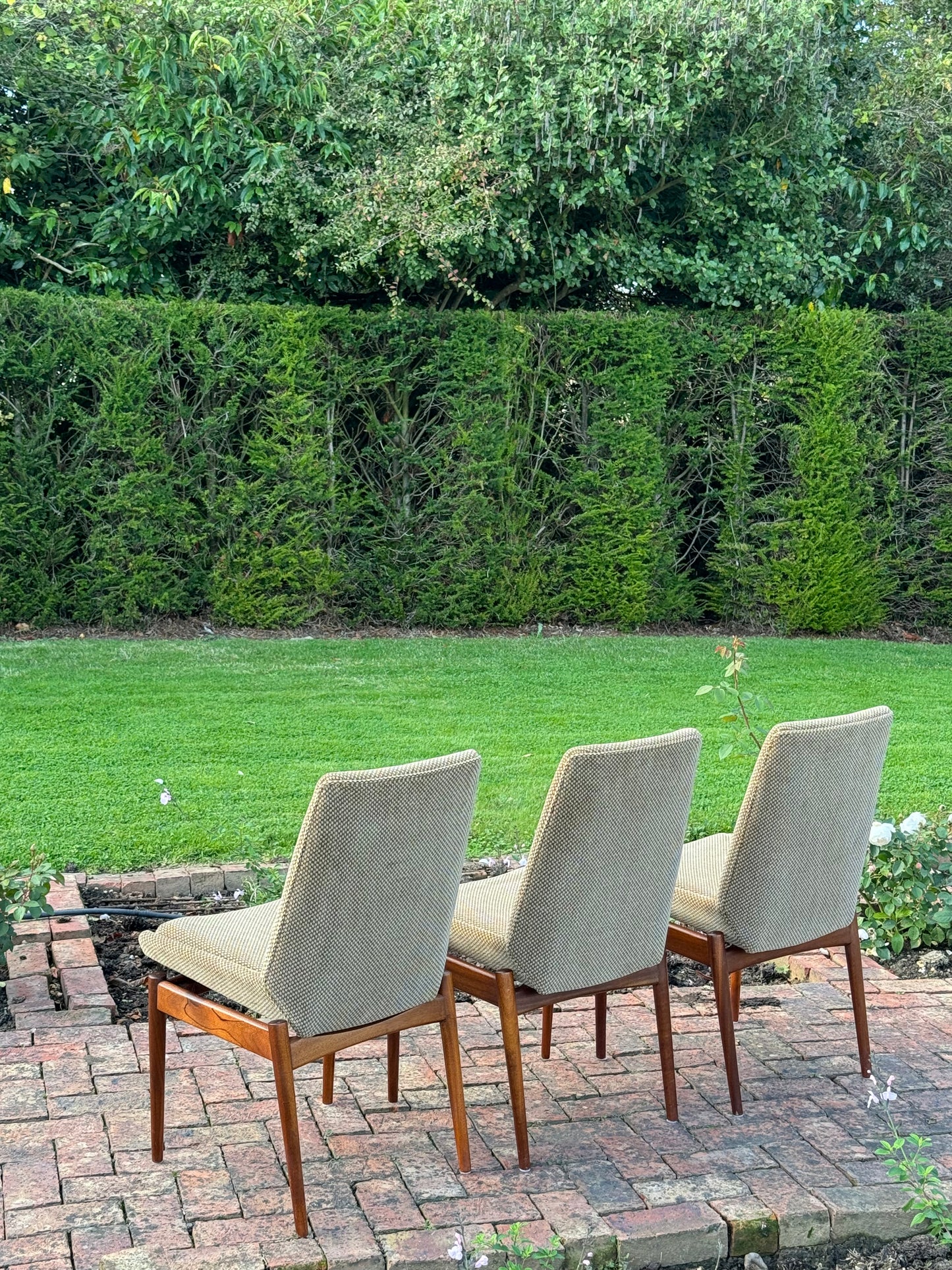 Set of Six Vintage Mid Century Modern Teak Chairs by Robert Heritage for Archie Shine 1950s