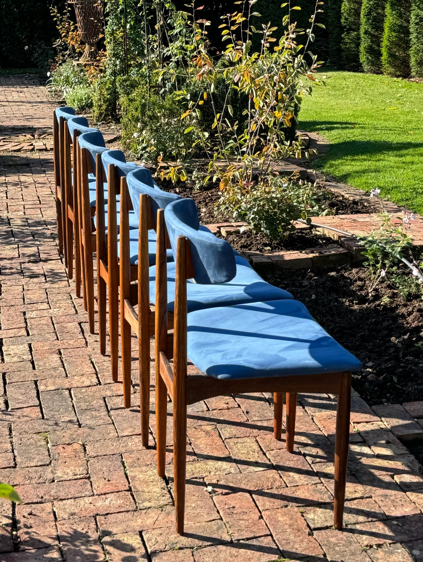 Set of Six Mid Century Modern Danish Rosewood Dining Chairs by Henry Rosengren Hansen