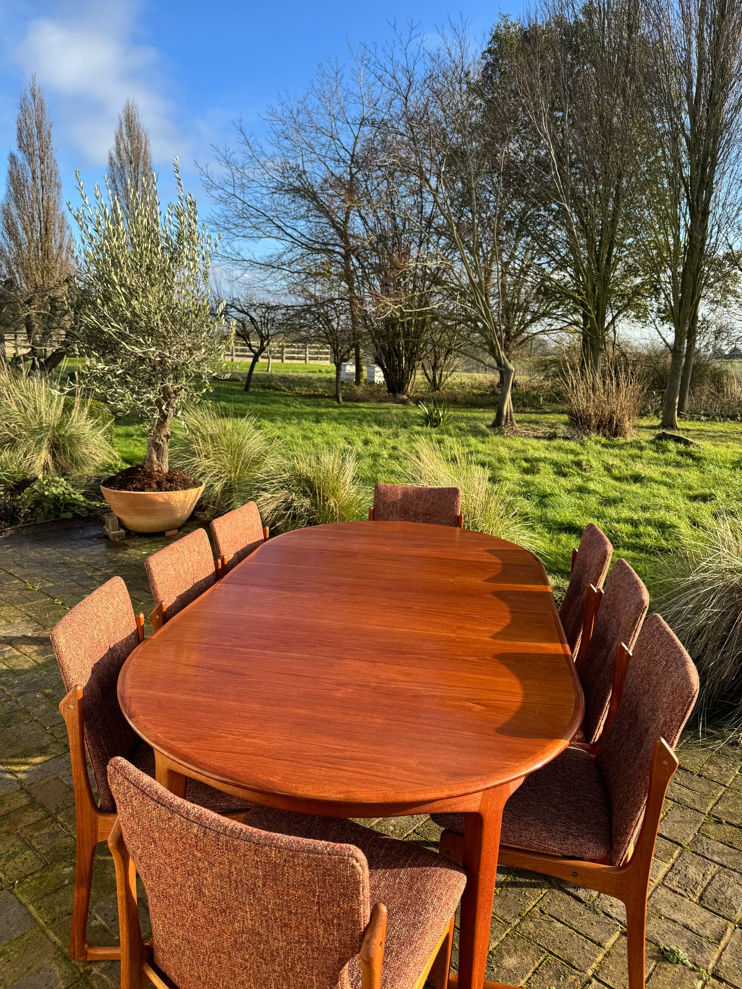 Mid Century Modern Danish Dining Set - Henning Kjærnulf 32 Table and 8 Stolefabrik Chairs