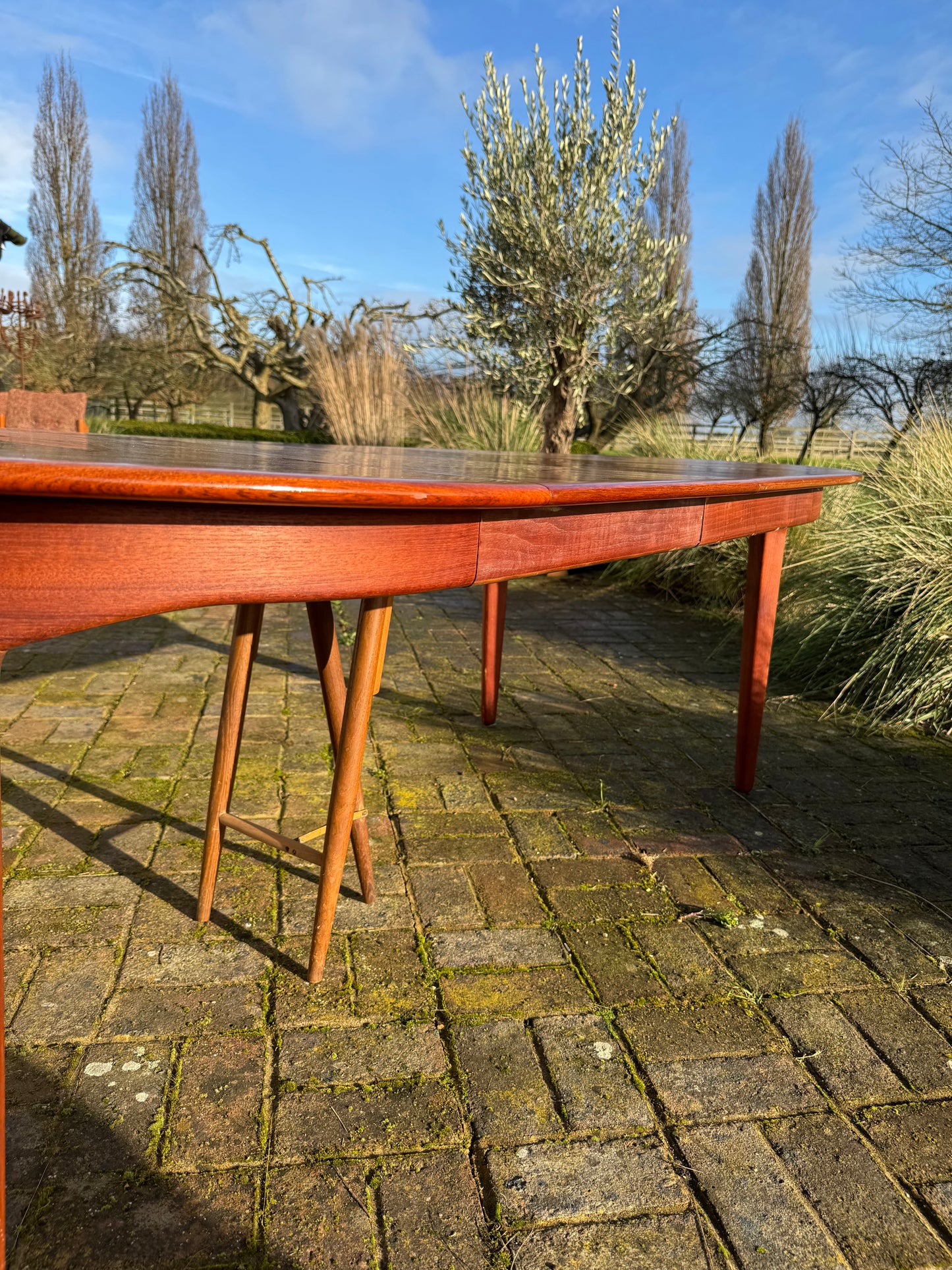 Mid Century Modern Danish Dining Set - Henning Kjærnulf 32 Table and 8 Stolefabrik Chairs