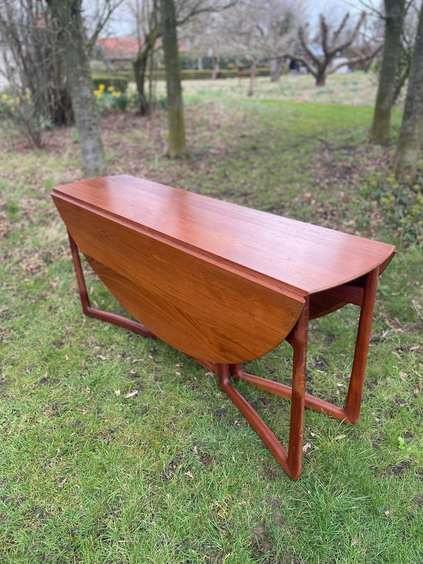 Mid Century Modern Teak Dining Table by Peter Hvidt and Orla Molgaard Nielsen