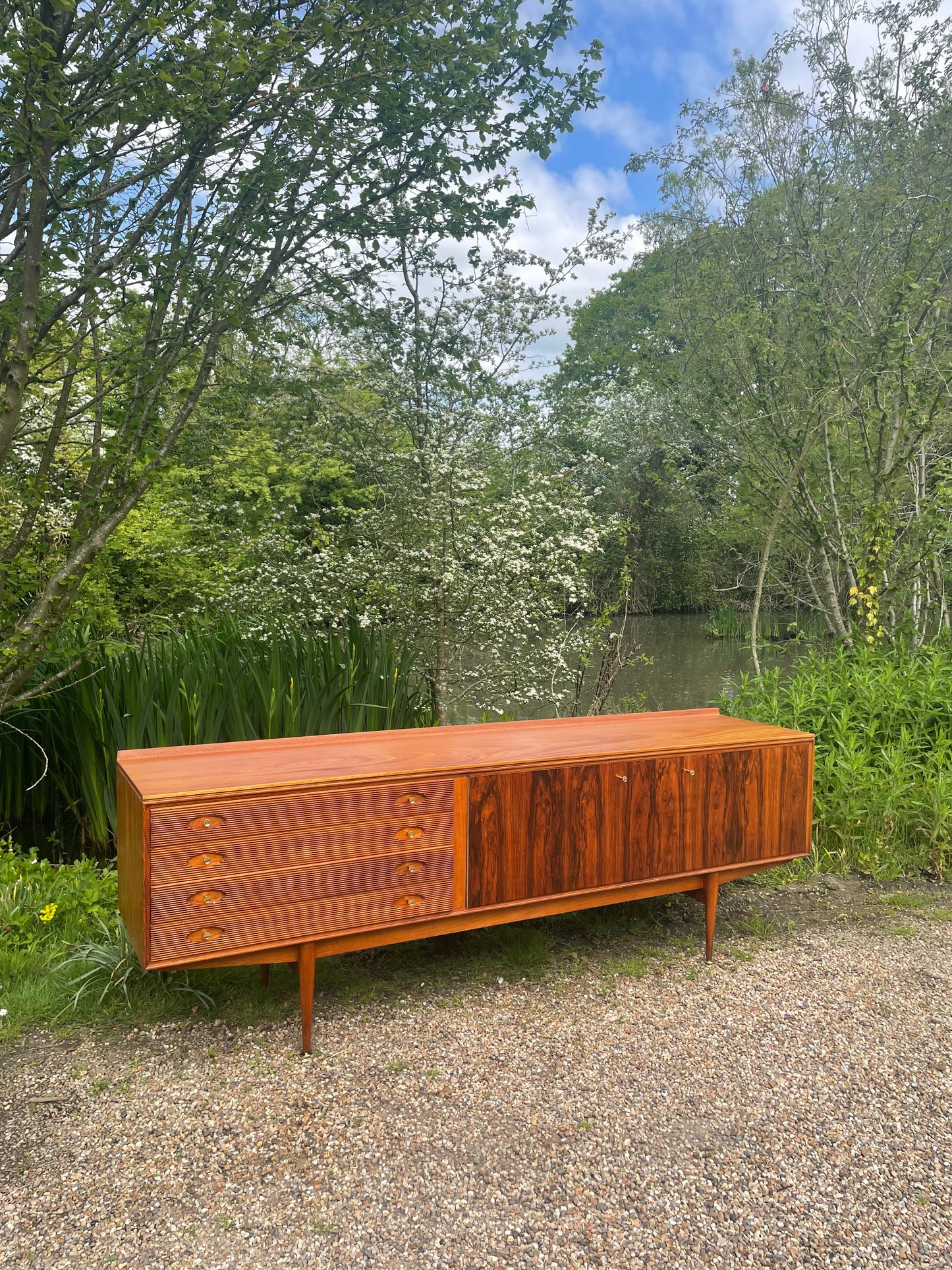 Mid Century Modern credenza/sideboard Archie Shine sideboard for Robert Heritage 1950s - Pending A10 certificate