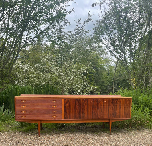 Mid Century Modern credenza/sideboard Archie Shine sideboard for Robert Heritage 1950s - Pending A10 certificate