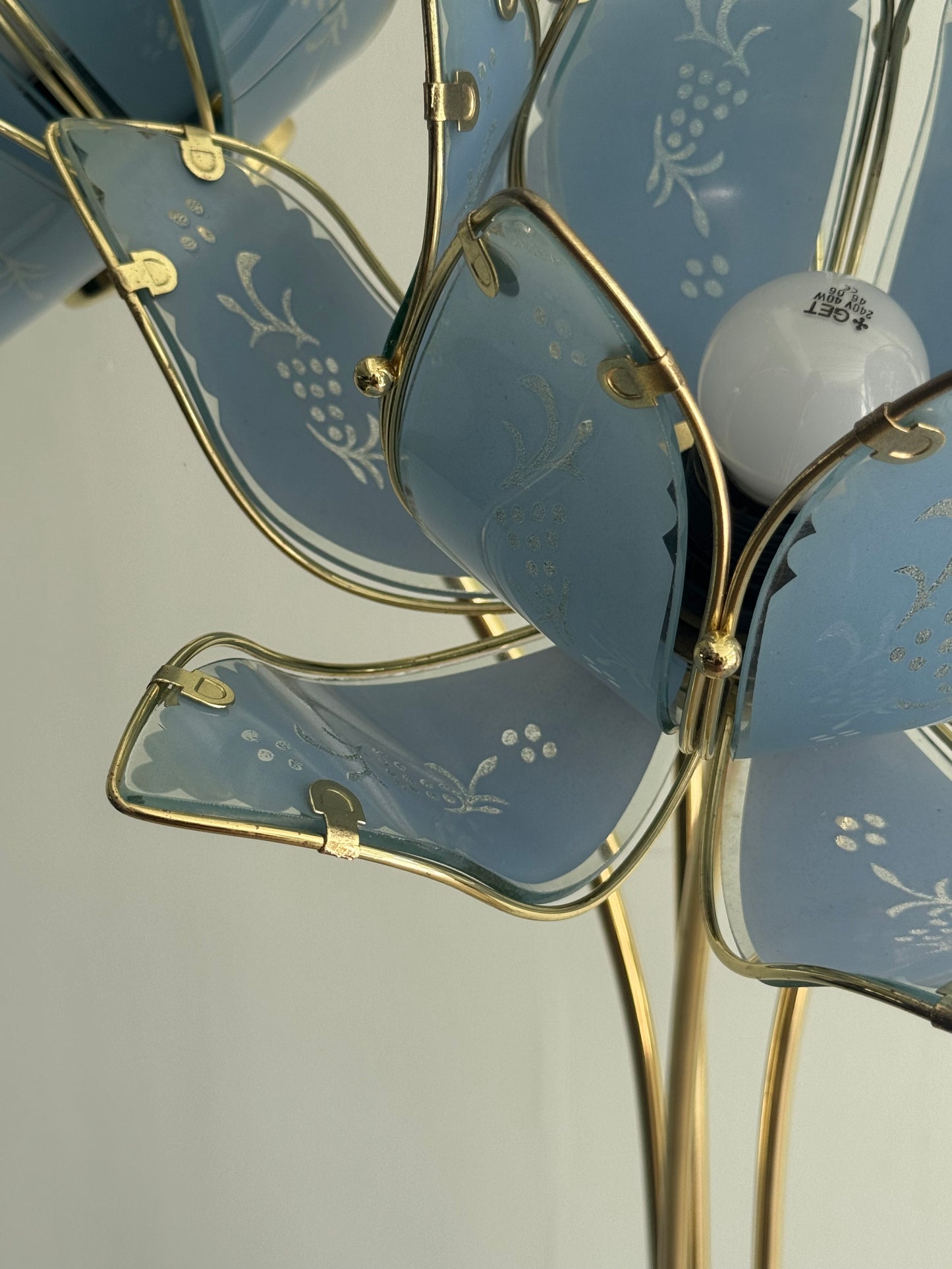 For Summer ****Price includes shipping **** Hollywood Regency Blue Lotus Lamp