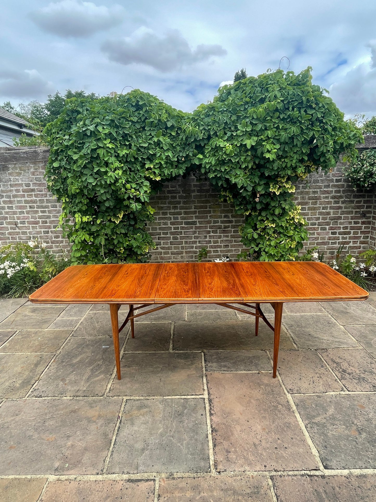 SOLD *** Teak Hamilton Dining Table by Robert Heritage for Archie Shine Mid Century Modern 1950's